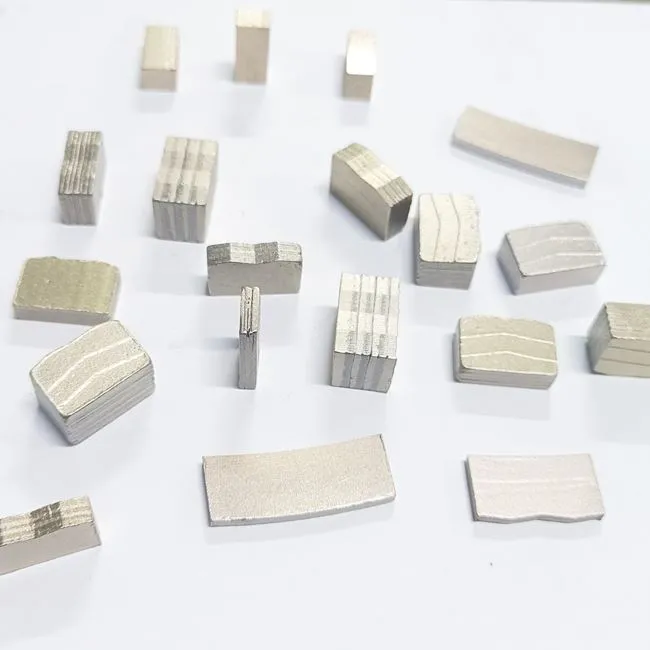 Segment Diemwnt Torri Cerrig